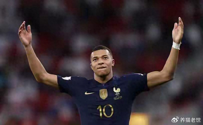 皇马续约安切洛蒂：放弃德尚，锁定更衣室稳定